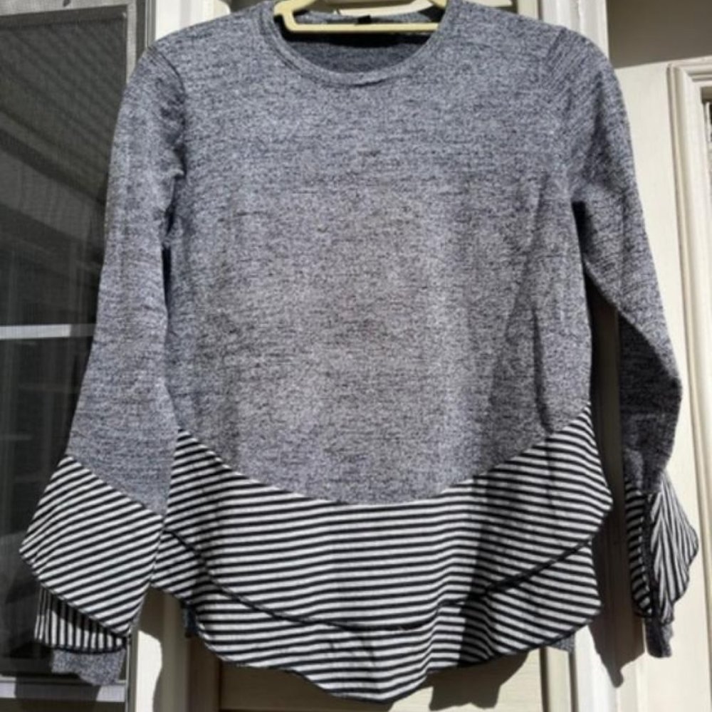 NWOT CHEE-CHO Contrast Stripe Ruffle Trim Sweater Top